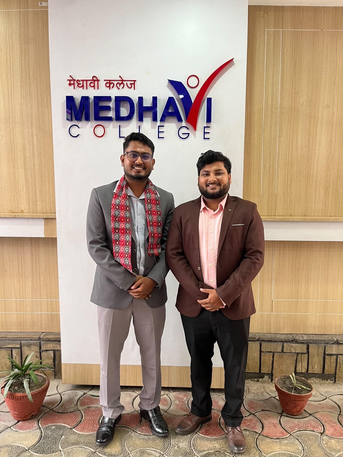 Kunal Sah with the InternSathi project lead at Medhavi College